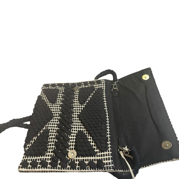 Guadalupe Designs Black & Natural Woven Clutch Crossbody NWT - Picture 6 of 7